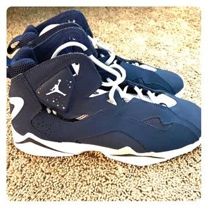 Jordan True Flight Midnight Navy Wolf Grey